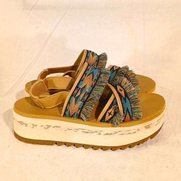 🔥 NWOT Teva Multicolor Southwest Aztec Print Platform Wedge Sandals - Picture 5 of 16